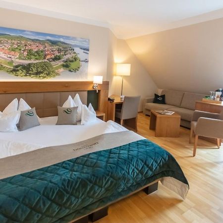 Donauwirt - Hotel Garni ヴァイセンキルヒェン・イン・デア・ヴァッハウ エクステリア 写真