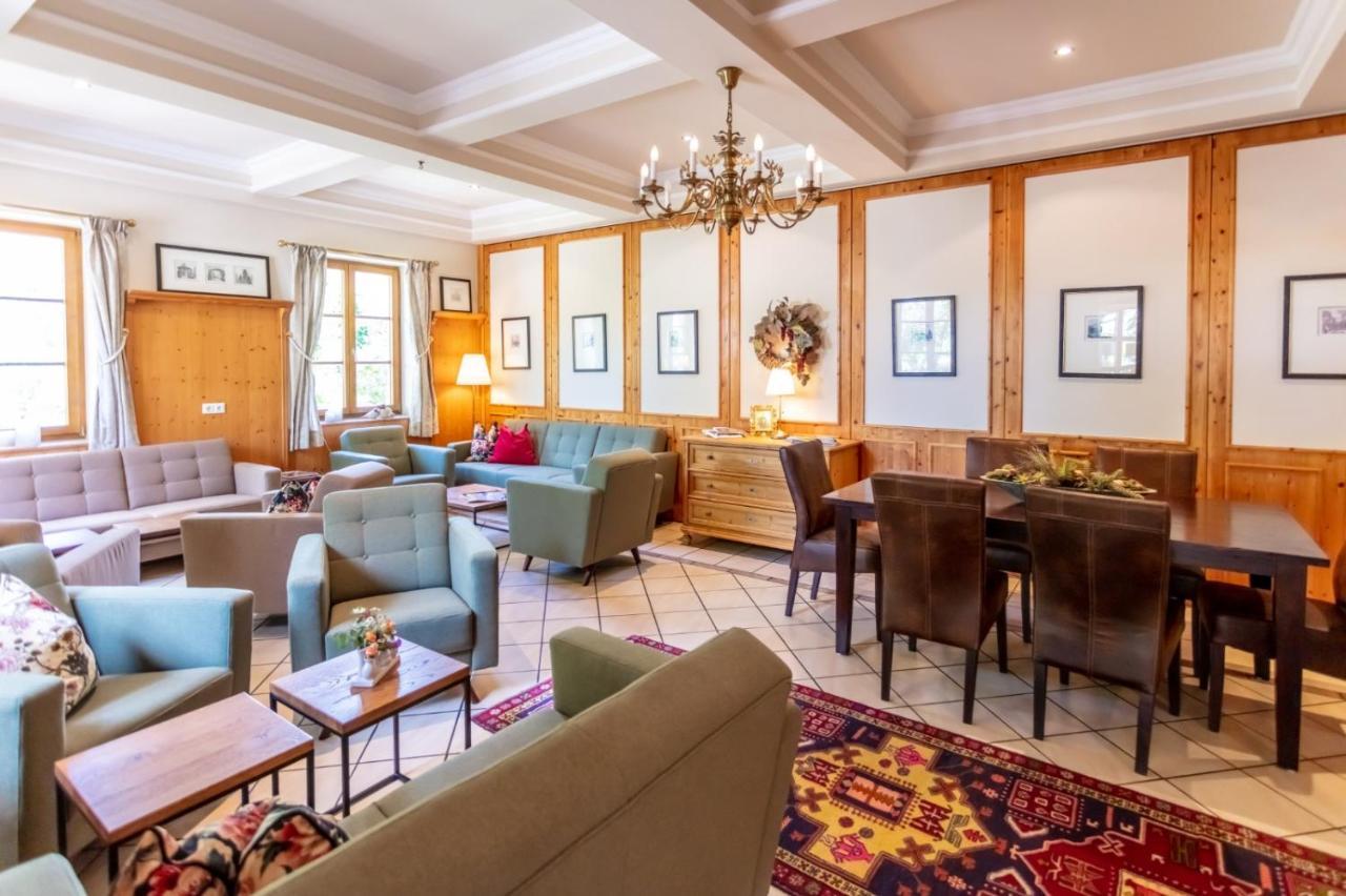 Donauwirt - Hotel Garni ヴァイセンキルヒェン・イン・デア・ヴァッハウ エクステリア 写真