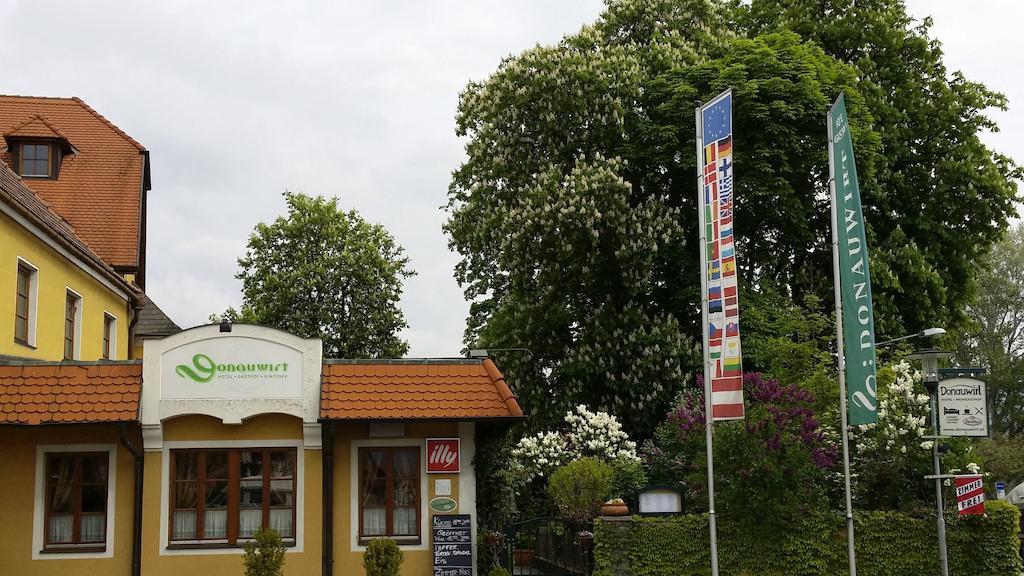 Donauwirt - Hotel Garni ヴァイセンキルヒェン・イン・デア・ヴァッハウ エクステリア 写真